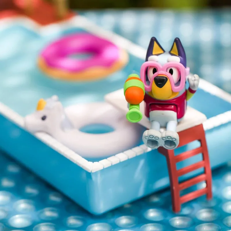 bluey_pool_time_fun_plays_3.webp Bluey Pool Time Fun Playset Outlet