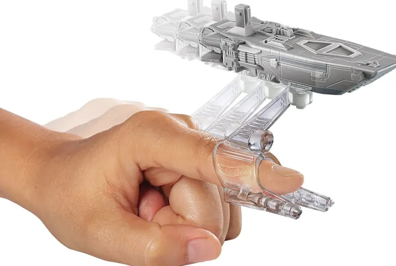 hot_wheels_transporter_vs_1.webp Hot Wheels Transporter vs X-Wing Fighter Hot